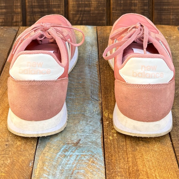 New Balance 220 Pink Shoes - Picture 12 of 16